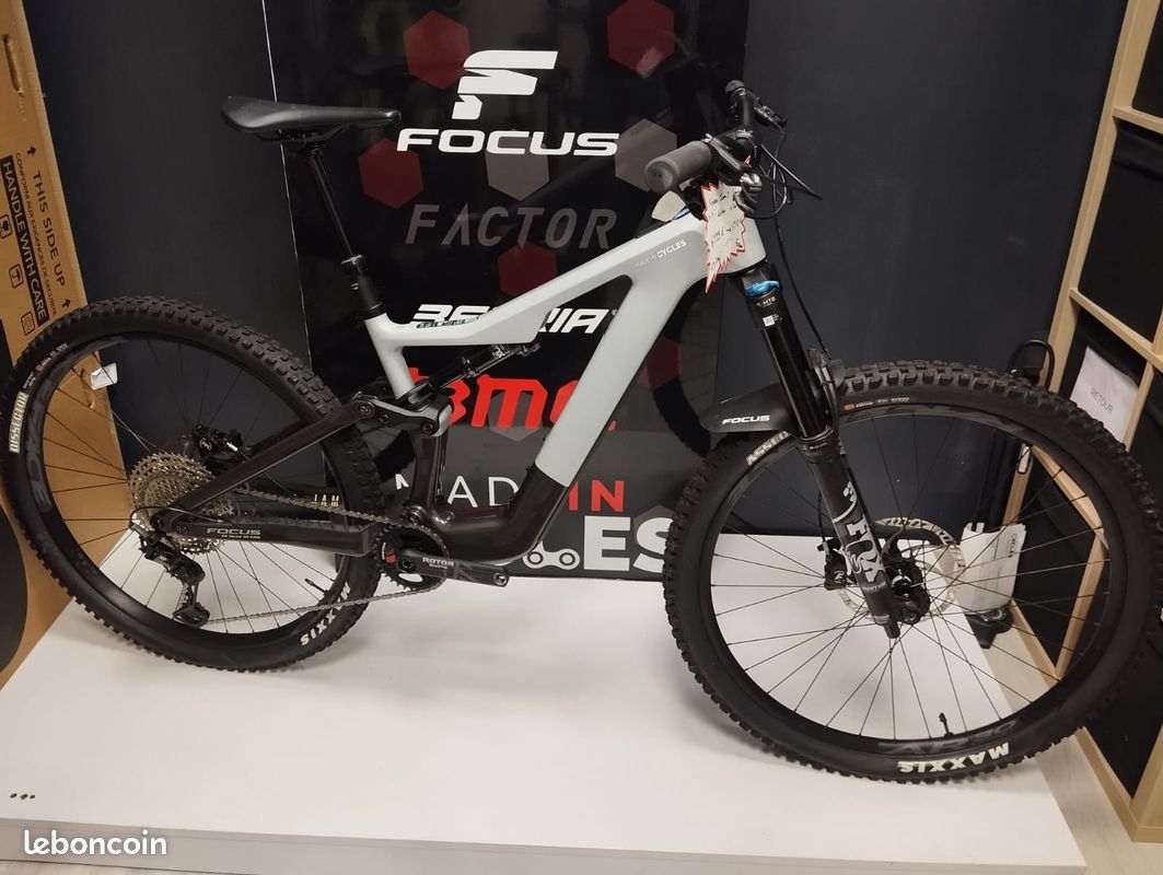 OCCASION FOCUS JAM² SL 8.8 Taille M (68Km)